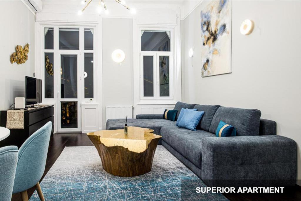 Bpr Agathe Elegant Suite With Parliament View Budapest Exterior photo